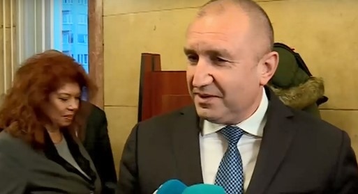 Радев: Успех на кабинета