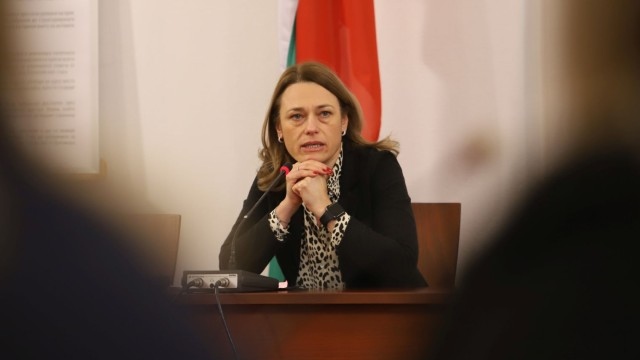Заместник-председателят на Народното събрание Ива Митева очаква постоянните парламентарни комисии