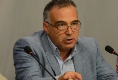 Кутев: За да разчисти вътрешните проблеми в БСП, Нинова се опитва да махне всеки, който може да я измести
