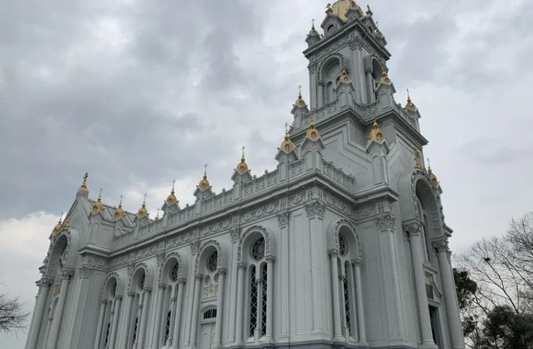 Празнична служба в Желязната църква в Истанбул (СНИМКИ)