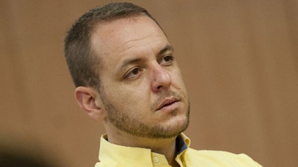 Екоминистърът: Споделеният душ пести вода