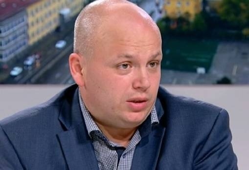 Александър Симов: Нинова е успешен лидер на БСП