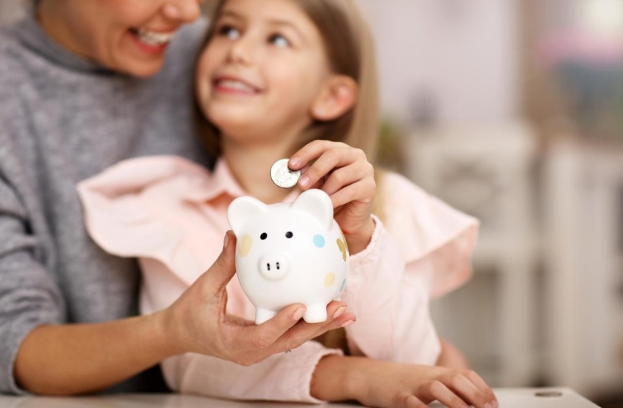 Изтича срокът за по-високи данъчни облекчения за родители