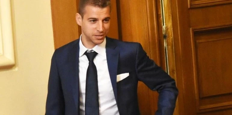 Син на кмета Поли стана секретар на Народното събрание