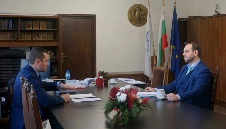 Министър Сандов: обеща по-големи санкции за промишлените замърсители