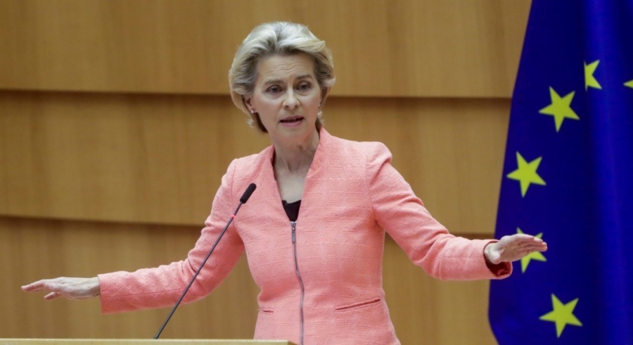 ЕС надхвърли целта си за даряване на Covid ваксини през 2021 г.