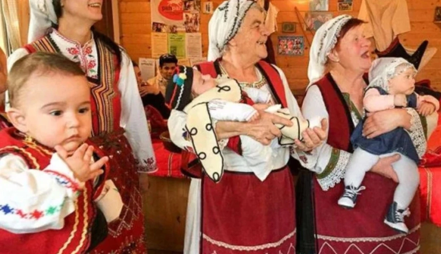 Отбелязваме Бабинден