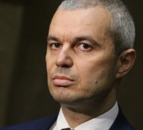 Лидерът на Възраждане: Личният здравен статус на всеки е неприкосновен