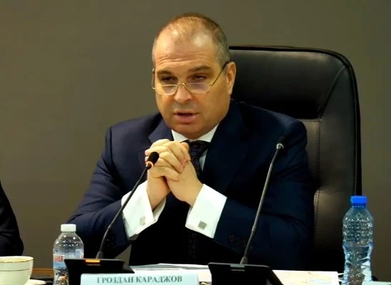 Гроздан Караджов организира публично другарски съд на служителите си (ВИДЕО)