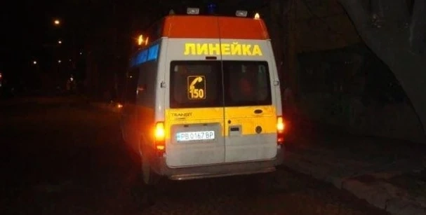 Автобус блъсна момиче в София