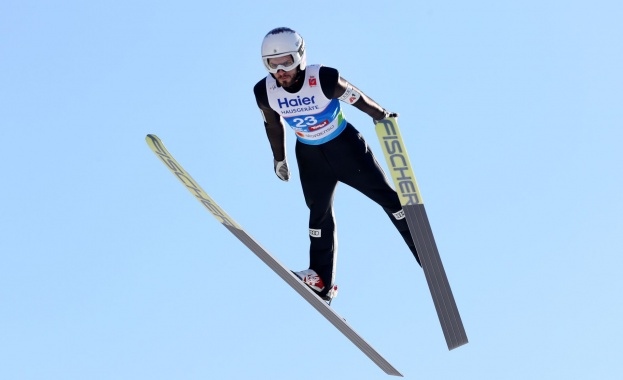 Най-добрият български ски-скачач Владимир Зографски се класира за финалния кръг