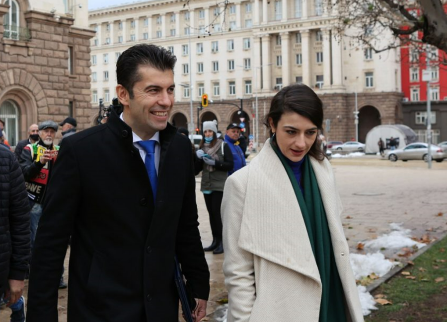 Петков и Бориславова ще бъдат призовани на разпит в прокуратурата