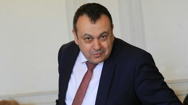 ДПС настоява прокуратурата да разпита министър Йорданова във връзка с