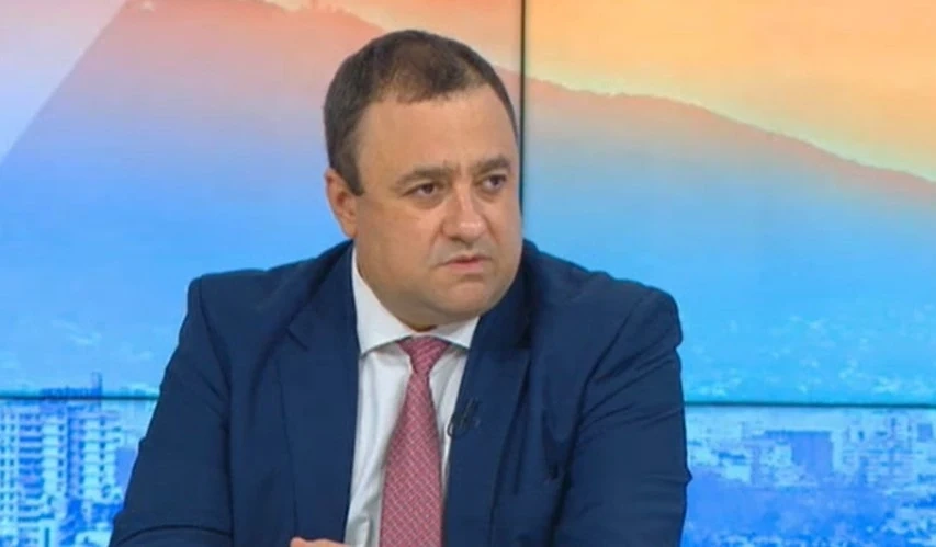 Министър Иванов: В Напоителни системи обществени поръчки са провеждани в полза на определени фирми