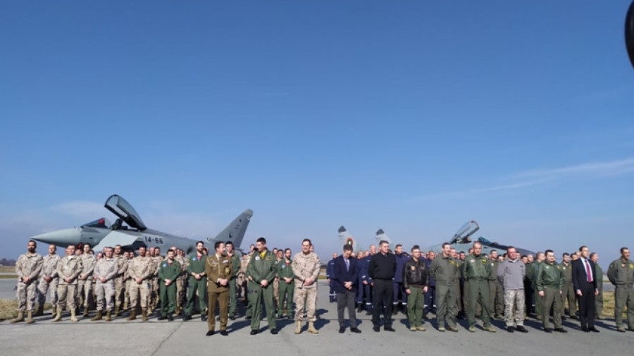 Български и испански изтребители вече охраняват небето ни