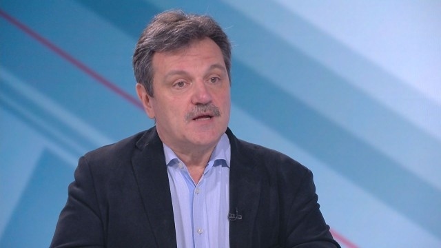 Д-р Симидчиев: Ваксинационната кампания е в най-ниската си точка