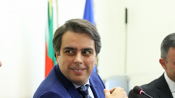 Министър Василев: Няма да има пари за този, който иска и вика, а за този, който създаде реален продукт