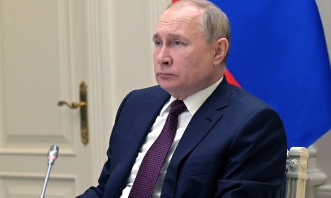Путин призна незабавно републиките в Донбас