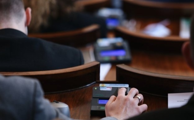 Депутатите ще гледат на второ четене Бюджет 2022