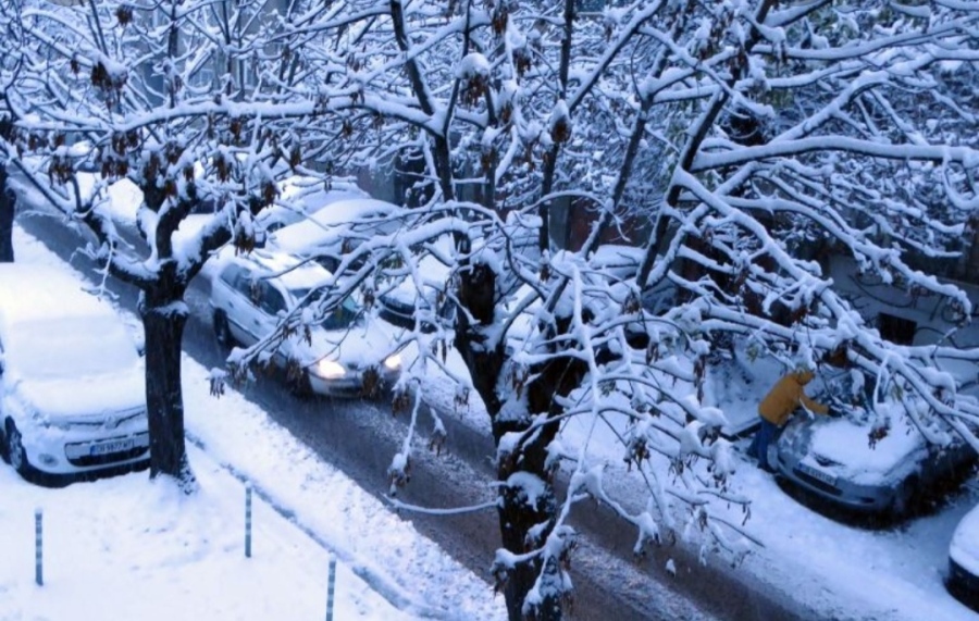 Днес облачно с валежи от сняг. Максималните температури ще са между 1° и 6°