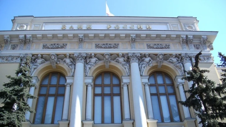 Централната банка на Русия не може да спре срива на рублата