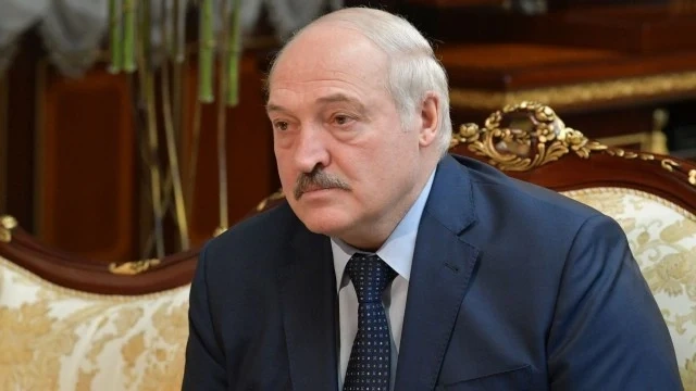 Беларус нахлу в Украйна
