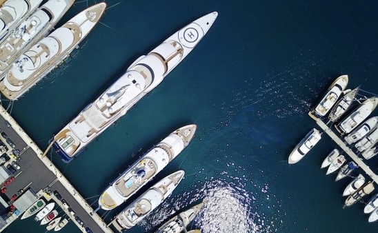 Руски милиардери местят суперяхтите си на Малдивите