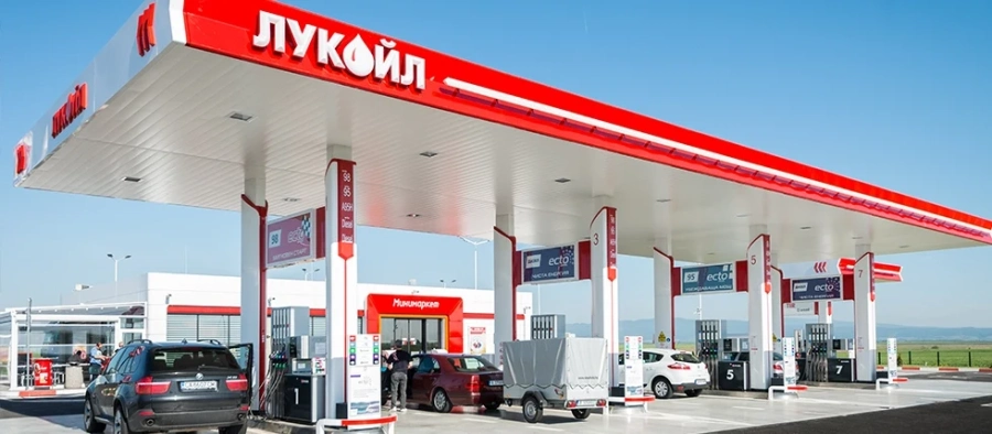 Лукойл официално обяви, че недостиг на горива в България няма