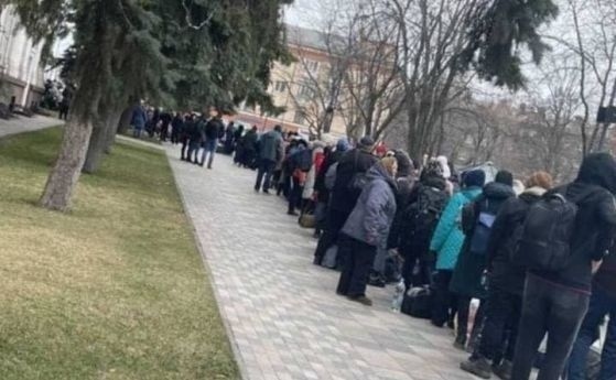 Киев отказва хуманитарните коридори, отивали към Беларус и Русия  