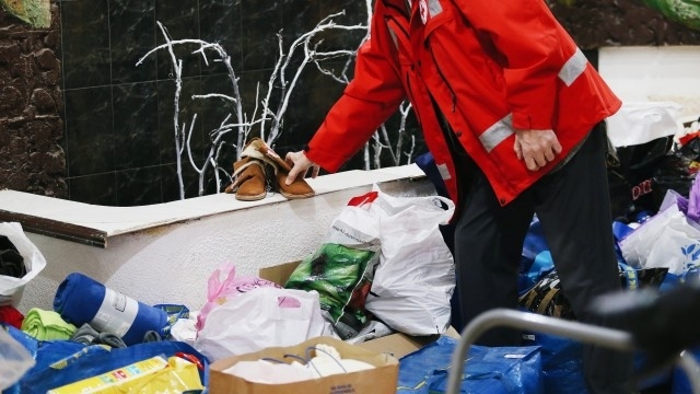 МОН: Деца ще помагат на деца в дарителска кампания на МОН за Украйна