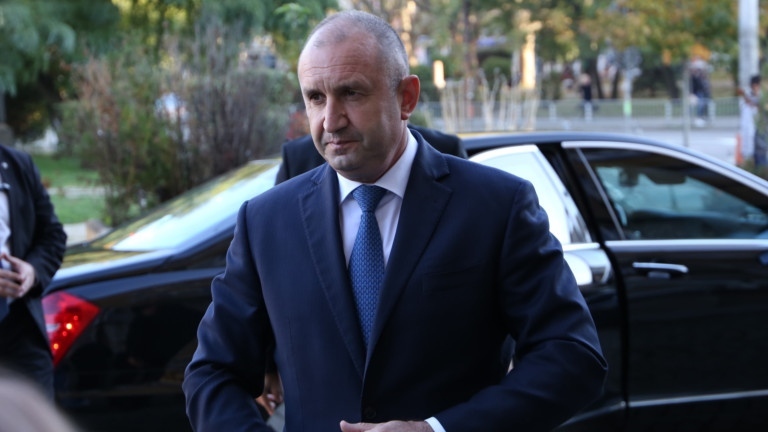 Радев обсъди рисковете от войната и бежанската криза с полския президент