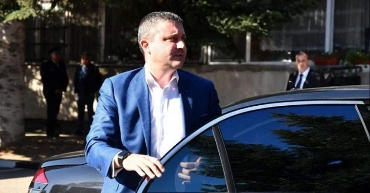 Прокуратурата разследва случая с джипа на Горанов