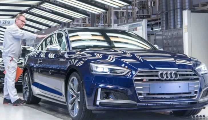 Audi спира производството на повечето си модели до април