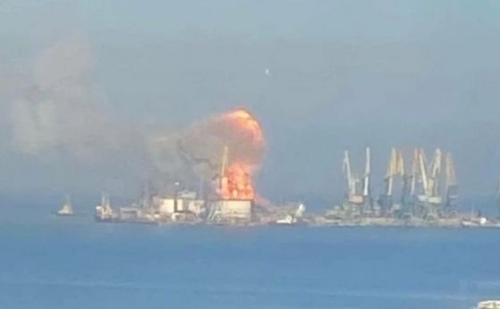 Киев: Унищожихме първия руски десантен кораб в Бердянск