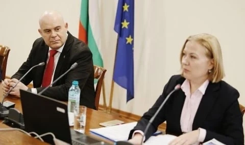 Пленумът на ВСС прие правилата за предсрочно освобождаване на главния прокурор