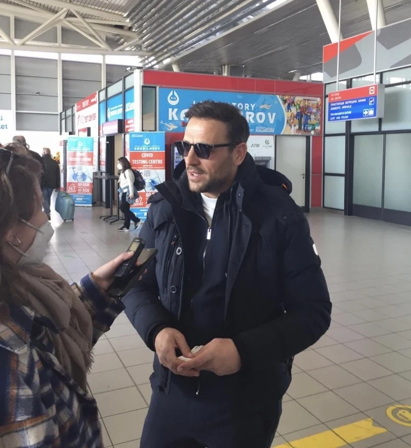 Гръцката супер звезда Никос Вертис пристигна в България