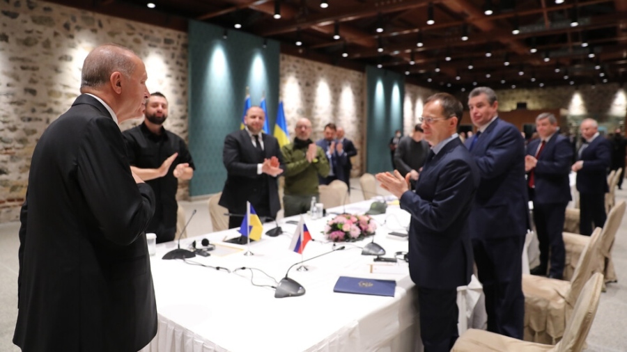 Пробив на преговорите: Очертава се договорът с гаранции за сигурността на Украйна