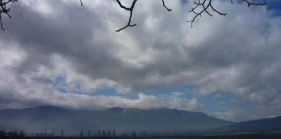 Днес облачно с валежи. Максималните температури ще са между 19° и 24°