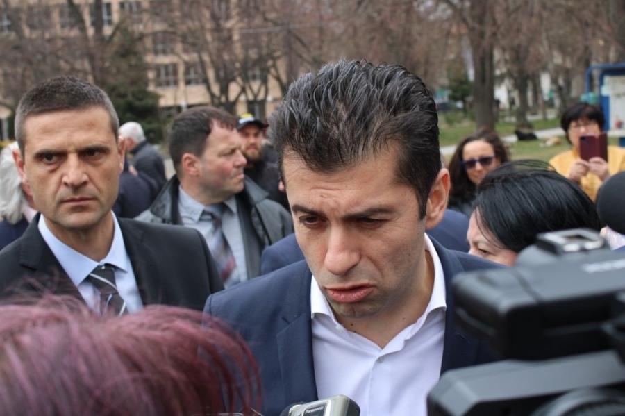 Кирил Петков: България не е обещавала дата за отпадане на ветото за РСМ