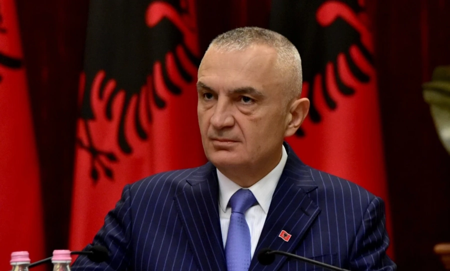 Радев посреща албанския президент