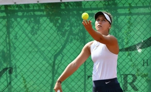 Гергана Топалова отстъпи на старта в Анталия