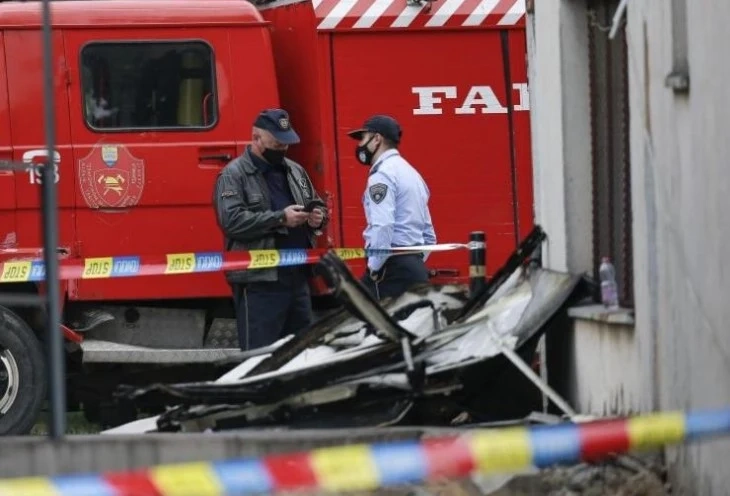 Пожар в болница в Солун, има загинал