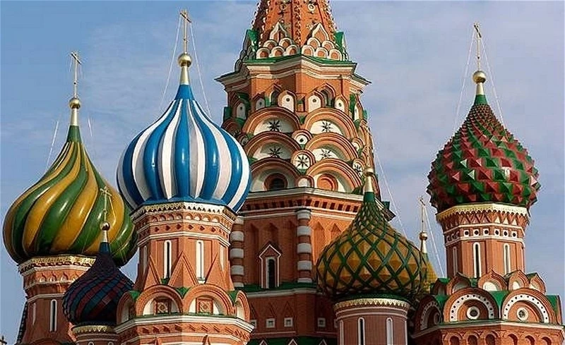 Русия гони двама български дипломати