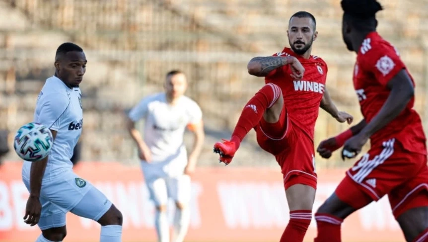ЦСКА докосва пореден финал за Купата! Червените победиха с 2:0 Славия 