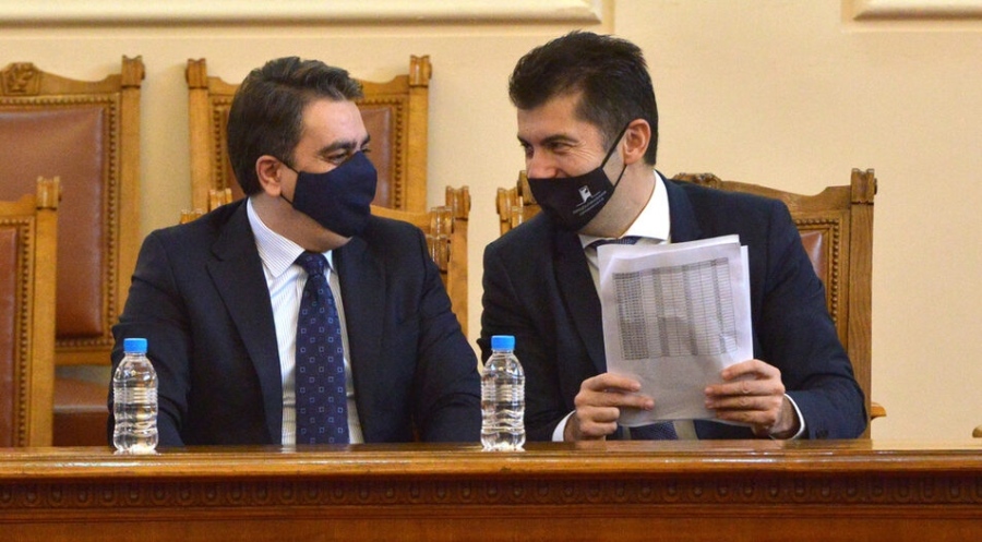 Алфа рисърч: ГЕРБ - първа политическа сила, ерозия в персоналния рейтинг на Петков