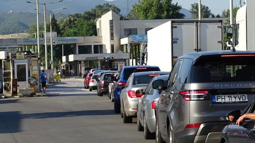 Натоварен трафик на граничните пунктове с Румъния и Турция
