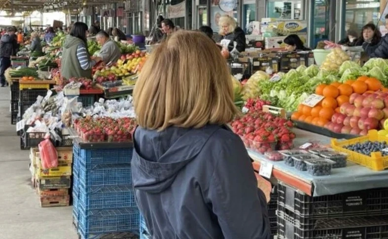 Цените на храните на едро остават сравнително високи