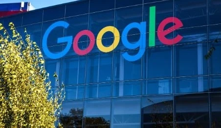 ЕС определя нови правила за Google и Meta, за да ограничи незаконното съдържание