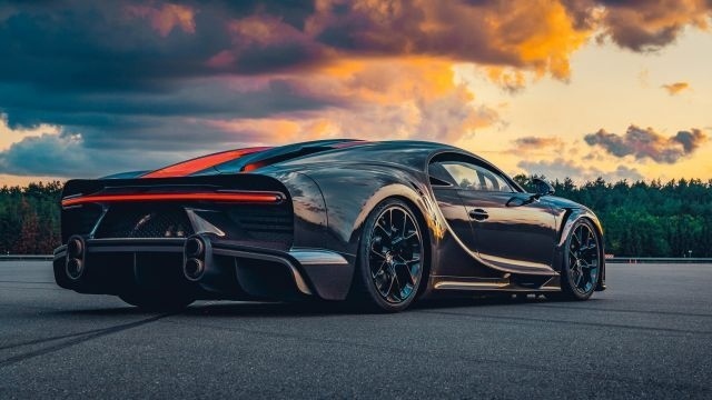 Българин подкара едно от най-скъпите и редки Bugatti-та в света. Вижте кой е той