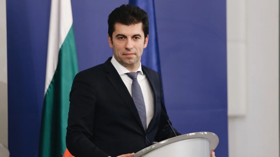 Часове преди визитата на делегацията ни в Киев: Маршрутът е тайна, премиерът ще спи в нощен влак